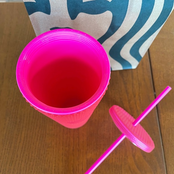 NWT Starbucks Fall 2021 Neon Pink 24oz Studded Cup - Picture 9 of 10